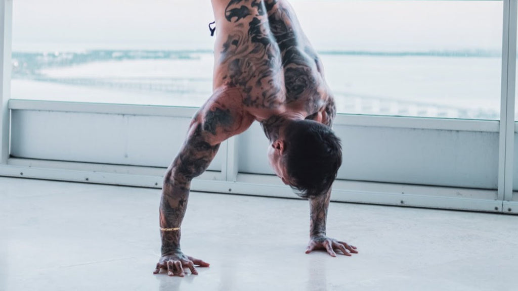 How To Start Calisthenics - HANDSTAND PRESS | THENX